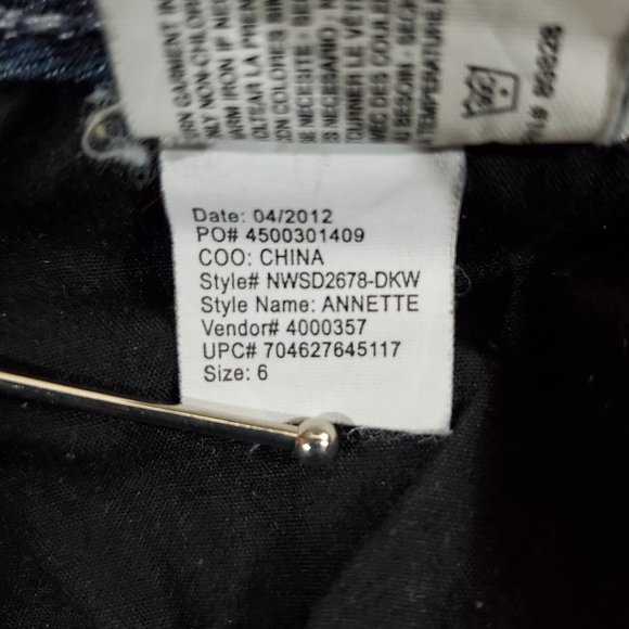 Nine West Women's Embellsished Stretch Denim Boot Cut Blue Jeans Size 6 - Picture 9 of 11